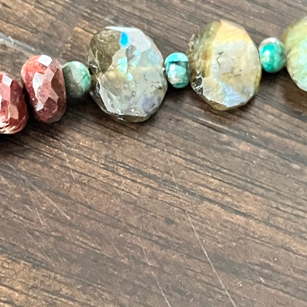 16-18” Multicolor semiprecious Gemstone Beaded Necklace - Picture 5 of 11